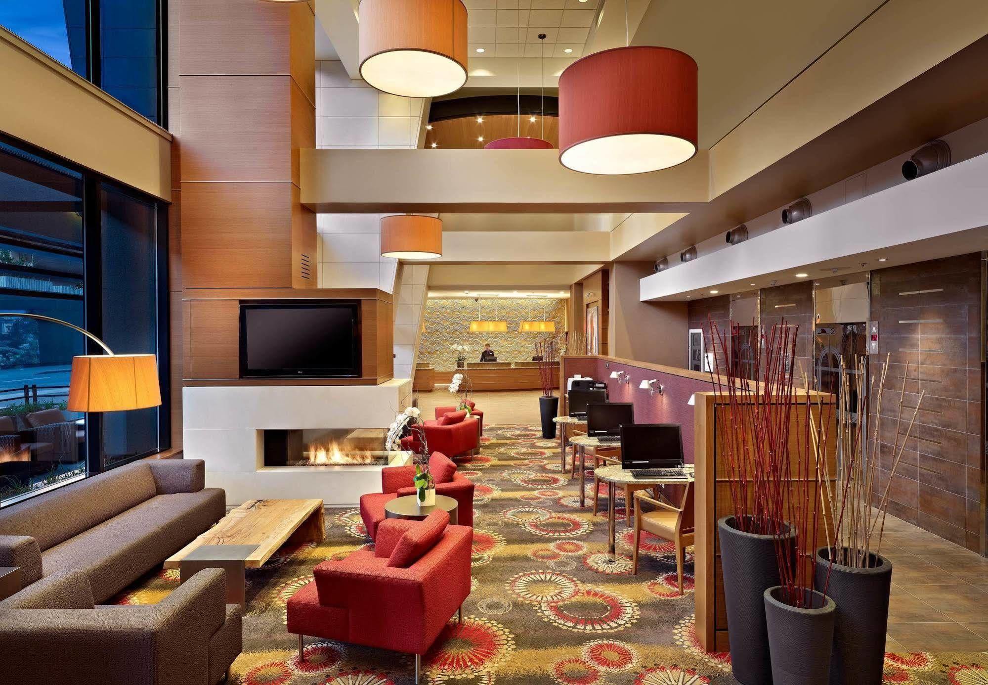 Residence Inn By Marriott Vancouver Downtown Экстерьер фото